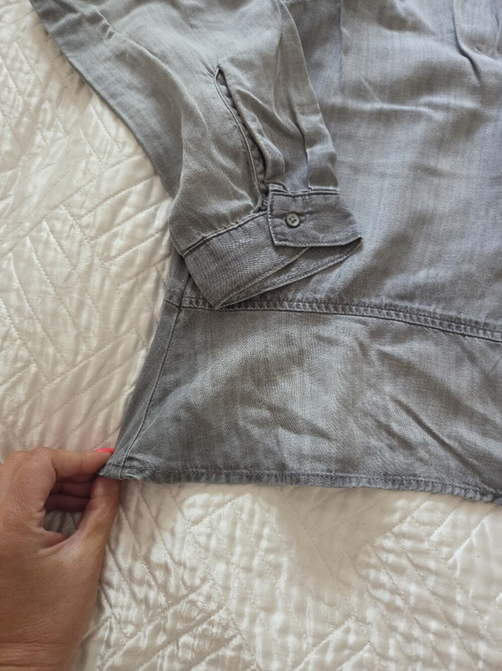 Cloth & Stone by Anthropologie Gray Lyocell Peplum Button Down Blouse NWT Large - Picture 6 of 7